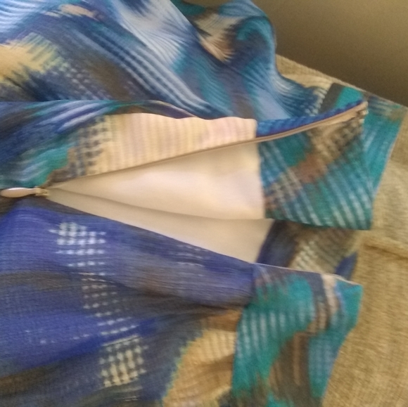 apostrophe statement skirt - Picture 4 of 6